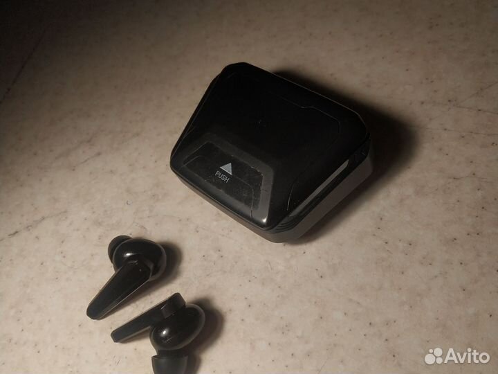 Наушники TWS A4Tech Bloody M70