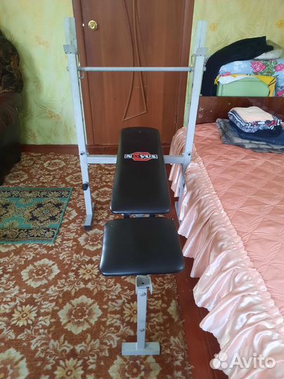 Скамья для жима со стойками