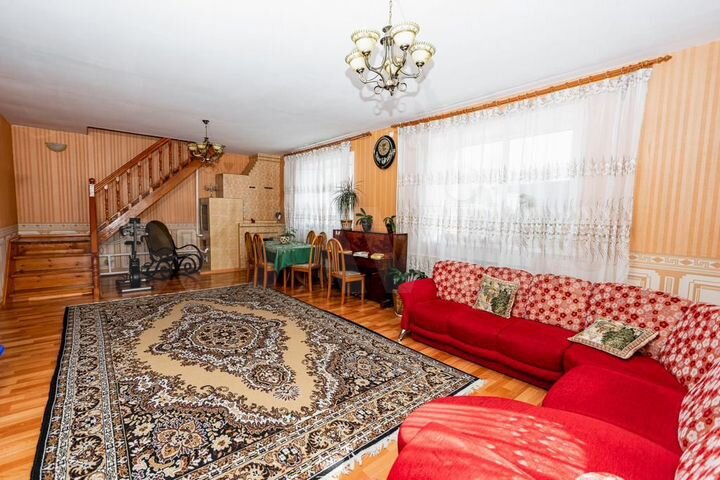 Коттедж 170 м² на участке 12 сот.