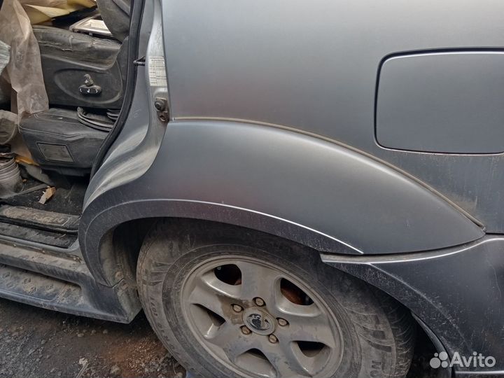 Накладка кузова на саненг Рекстон II 07г