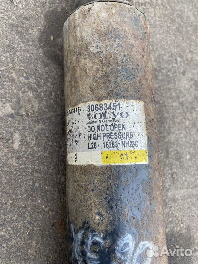 Амортизатор задний нивомат volvo xc90 30683451