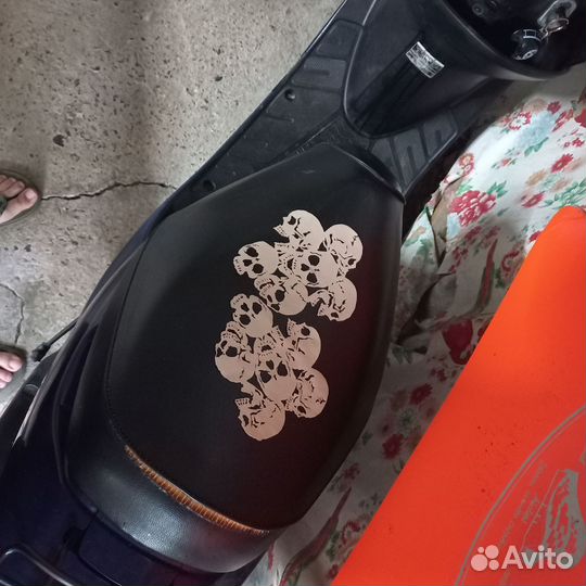 Пано из кожи