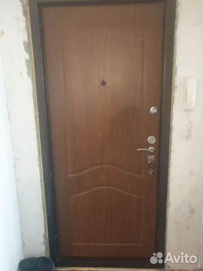 Дверь входная металлическая бу