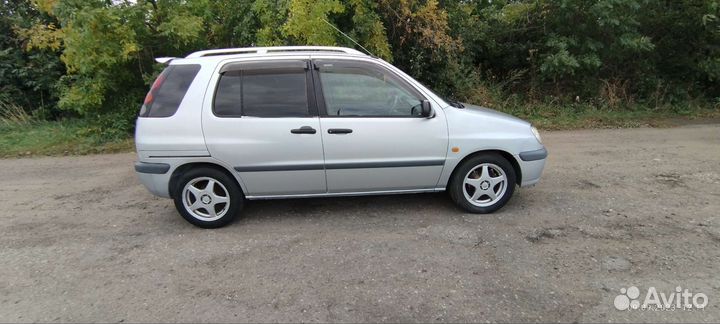 Toyota Raum 1.5 AT, 1998, 281 000 км