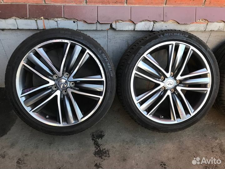 Комплект колес Infiniti Q50 Q60 Q70 245/40 R19