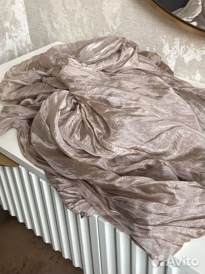 Шелковый палантин ручной работы