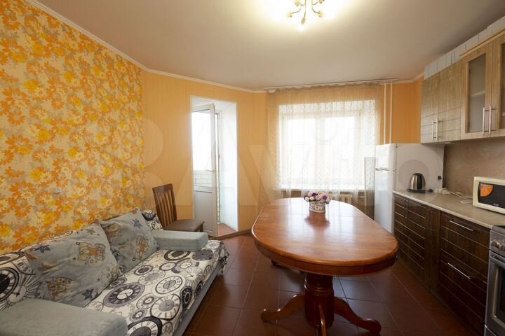 2-к. квартира, 54 м², 7/10 эт.