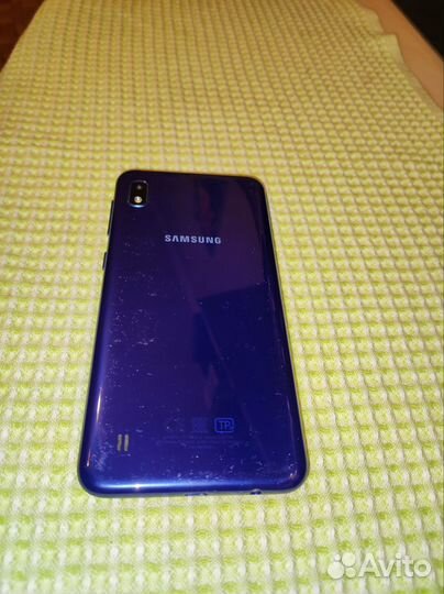 Samsung Galaxy A10, 2/32 ГБ