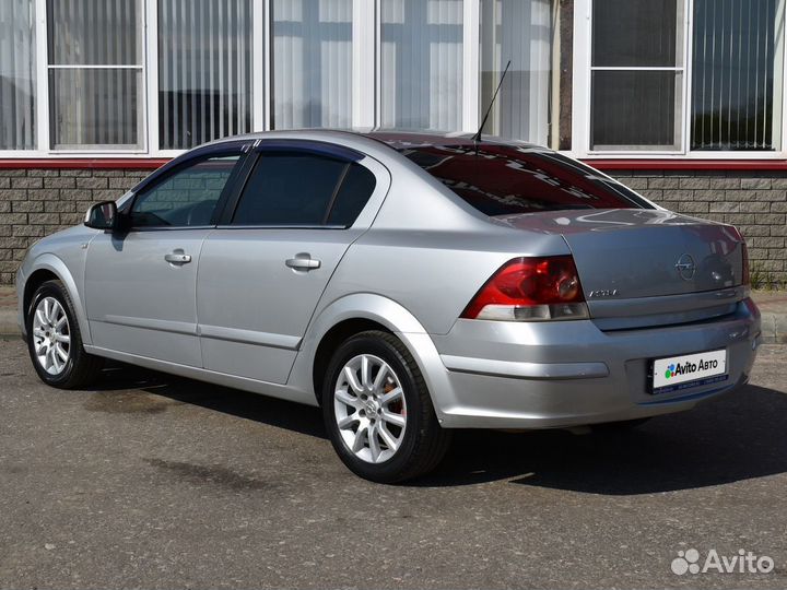 Opel Astra 1.6 МТ, 2013, 210 575 км