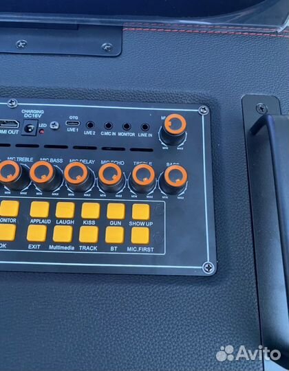 Портативная колонка Shang Qi с монитором