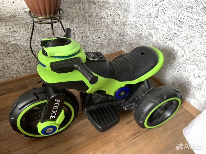 Электромотоцикл трицикл детский на аккумуляторе