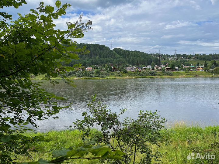 Продам работающую базу отдыха на р. Мана