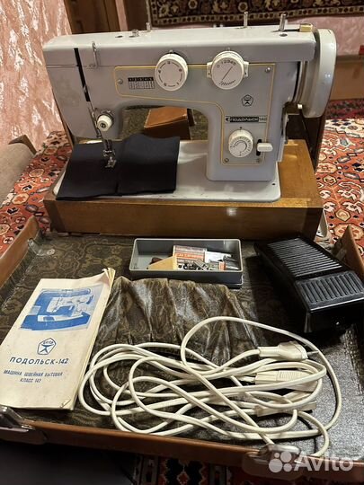 Швейная машина Подольск 142