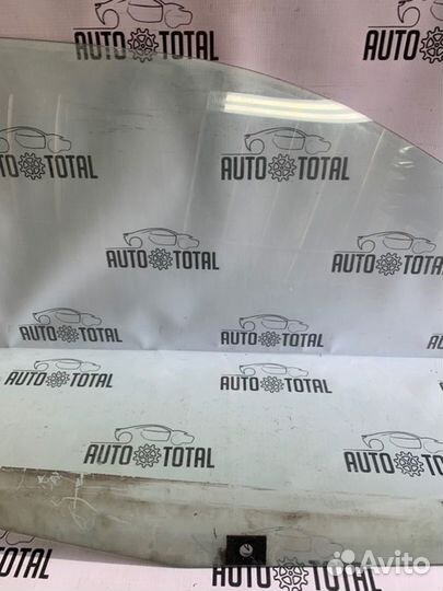Стекло двери переднее правое Renault Symbol