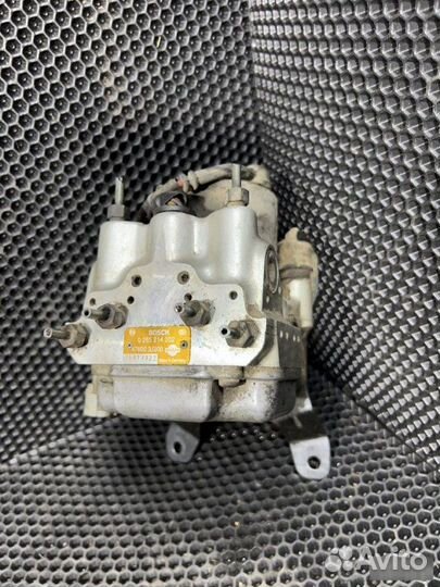 Блок ABS Nissan Primera P11