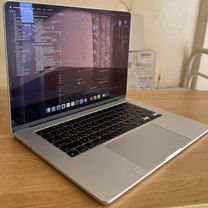 Apple macbook air 15 m2