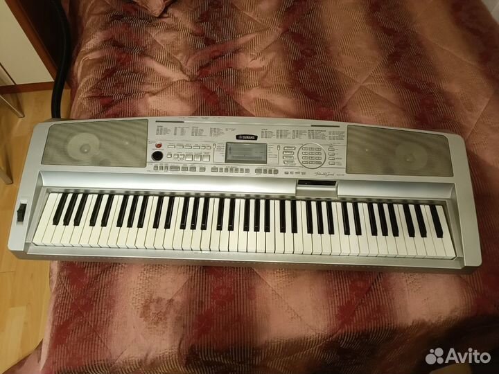 Синтезатор Yamaha DGX-300