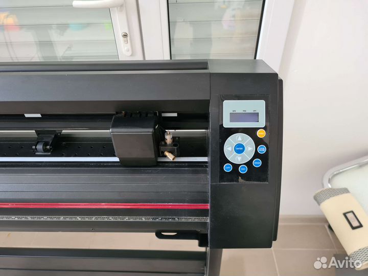 Режущий плоттер