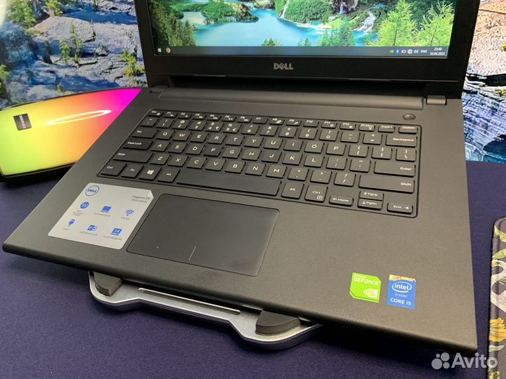 Компактный ультрабук Dell на Intel Core i5