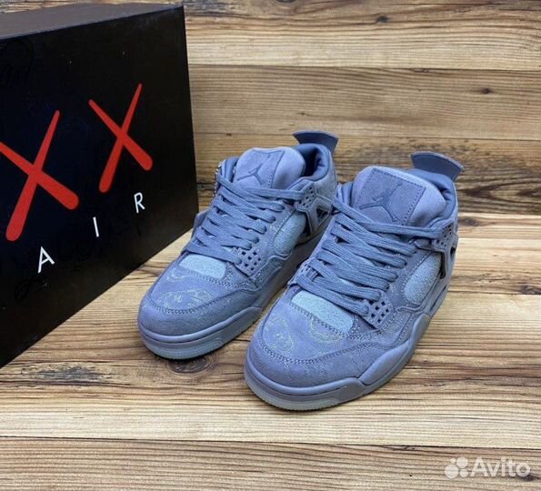 Nike air jordan 4 retro kaws