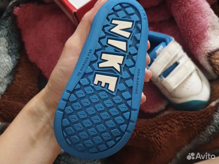 Кроссовки nike