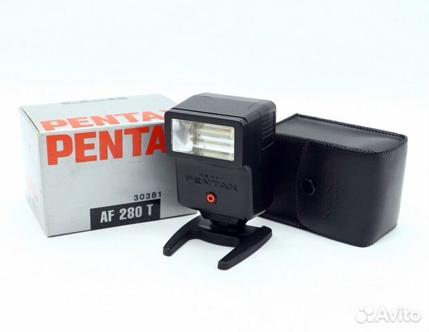 Фотовспышка Pentax AF200S в упаковке