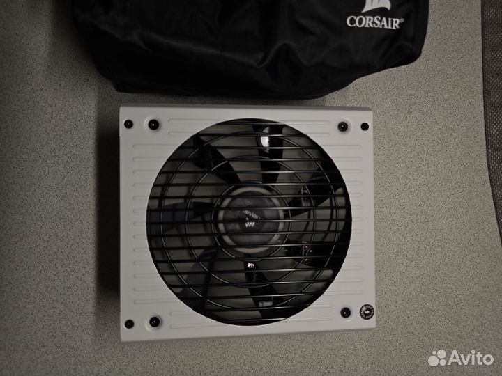 Блок питания Corsair RM850x White