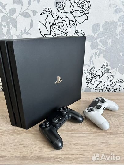 Sony PS4 Pro 1 tb