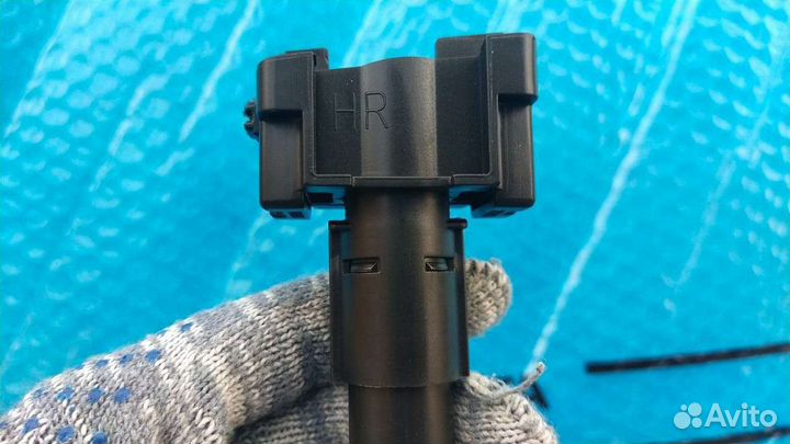 Форсунка омывателя Prado 150 левая в сборе 17-20