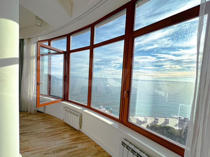 3-к. квартира, 87 м², 8/14 эт.