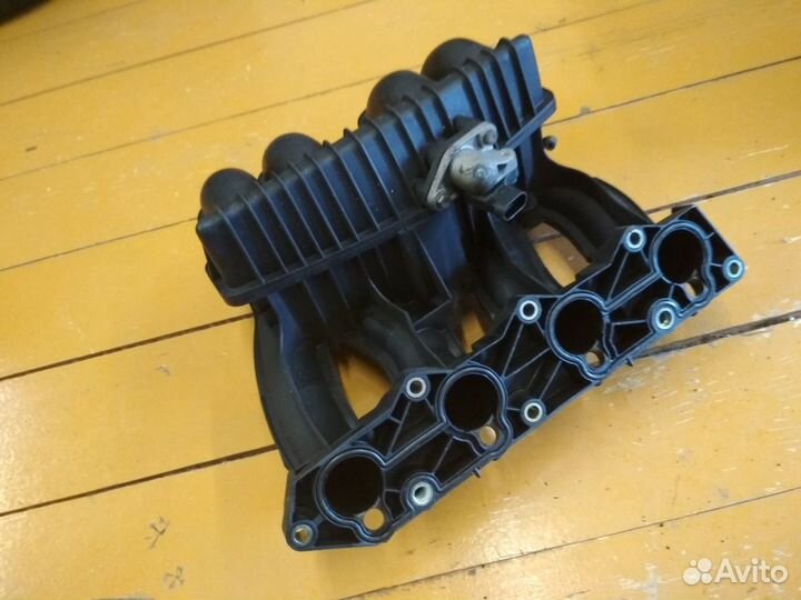 Коллектор впускной SsangYong Kyron 2.3