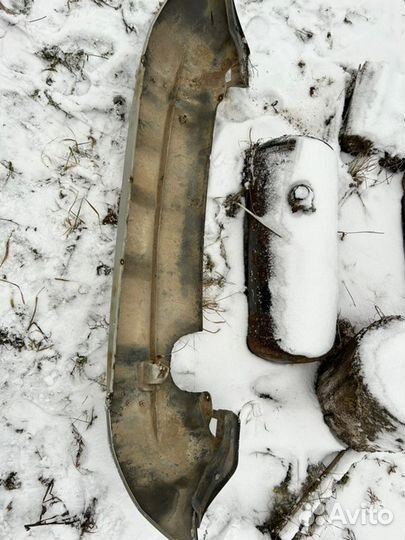 Бампер задний Daihatsu Storia EJ 2000