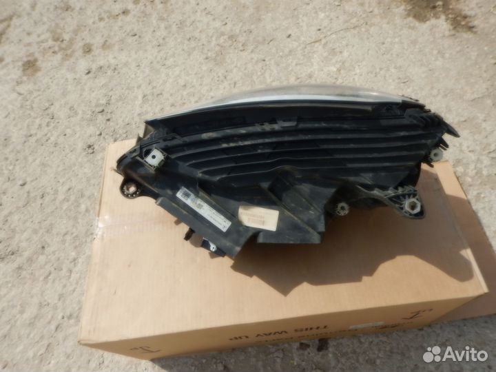 Корпус фары правой Mercedes-Benz GLC X253