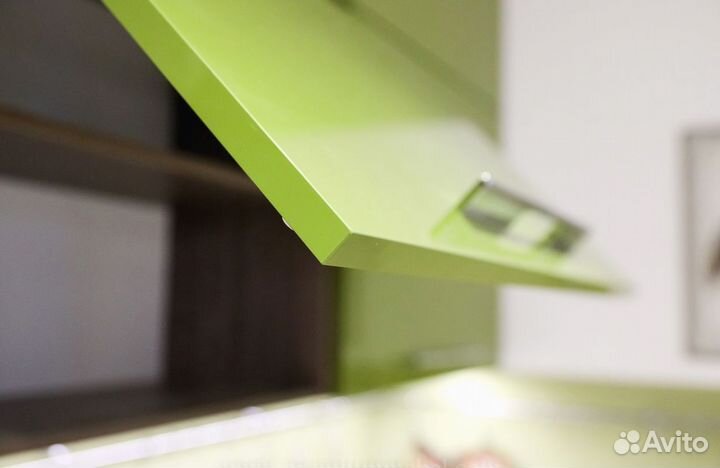 Кухня в потолок