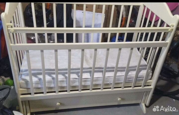 Детская кроватка
