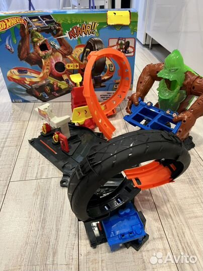 Игровой набор Атака гориллы hot wheels