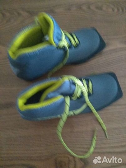 Лыжные ботинки детские