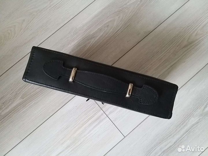 Набор дорожный в кожаном чемодане