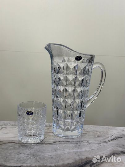 Графин чешский