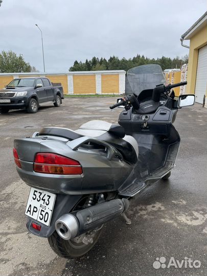 Suzuki SkyWave 650