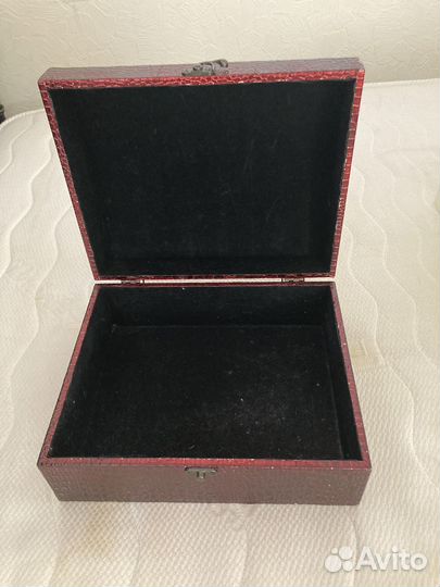 Шкатулка для украшений