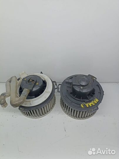 Моторчик печки. Mazda 3