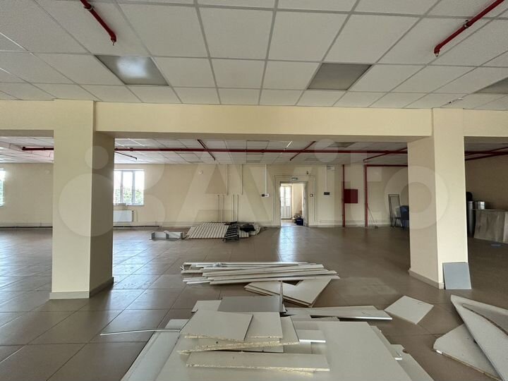 Торгово-офисная площадь с ремонтом, 580 м²