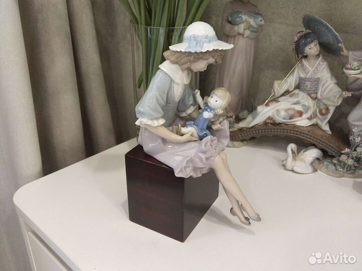 Lladro статуэтка Испания девочка