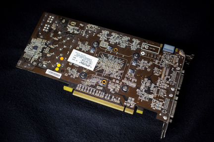 Видеокарты MSI GTX560 1Gb и Asus GTS450 1Gb