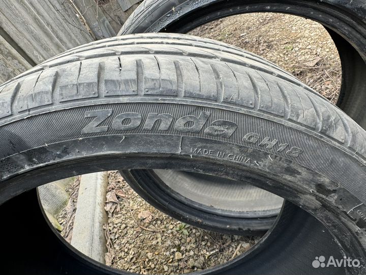 Advanta ST 235/40 R19