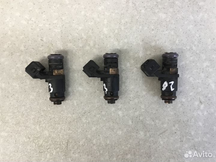 Форсунка инжекторная электрическая Renault Duster