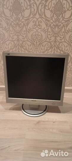 Монитор philips 17s