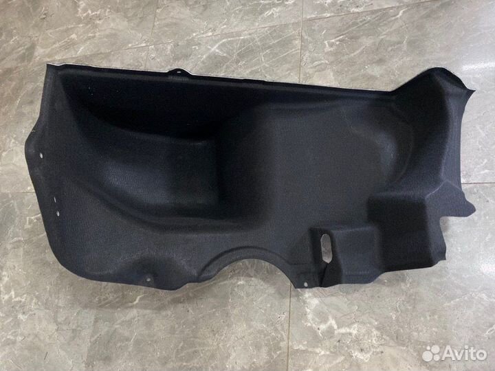 Обшивка багажника правая Toyota Camry V70 2grfks