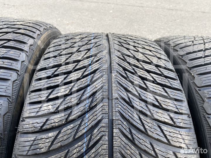 Michelin Pilot Alpin 5 SUV 285/45 R22 и 325/40 R22 114V